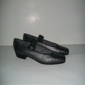 Mootsies Tootsies gray leather Zen; shoes NWOB